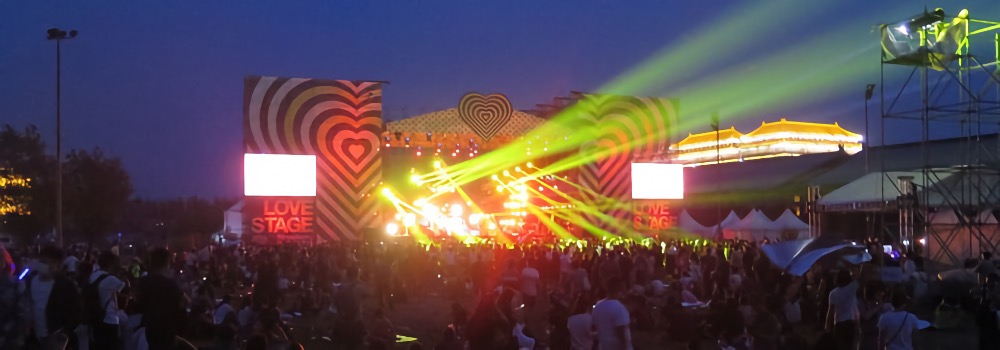 2016 Strawberry Music Festival at night