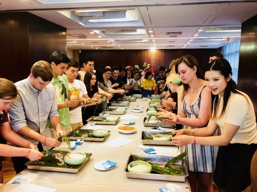 Students prepare Zongzi